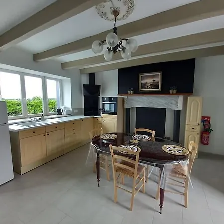 度假居 Au Soleil Des Noes *